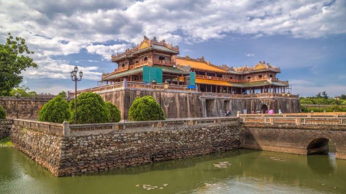 hue vietnam travel guide 2
