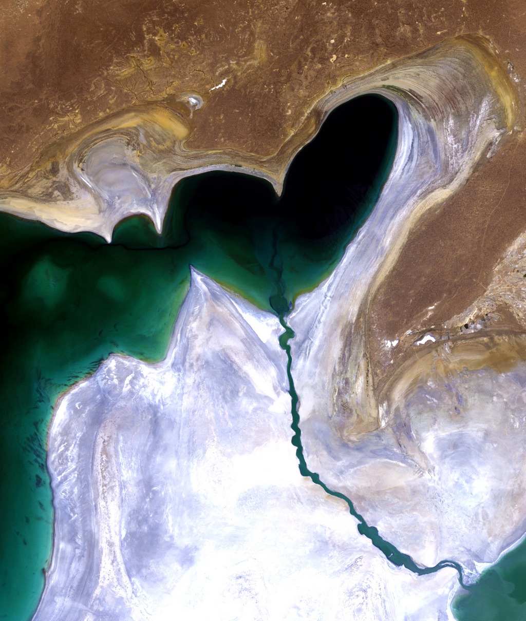 Aral Sea, Kazakhstan - en.wikipedia.org