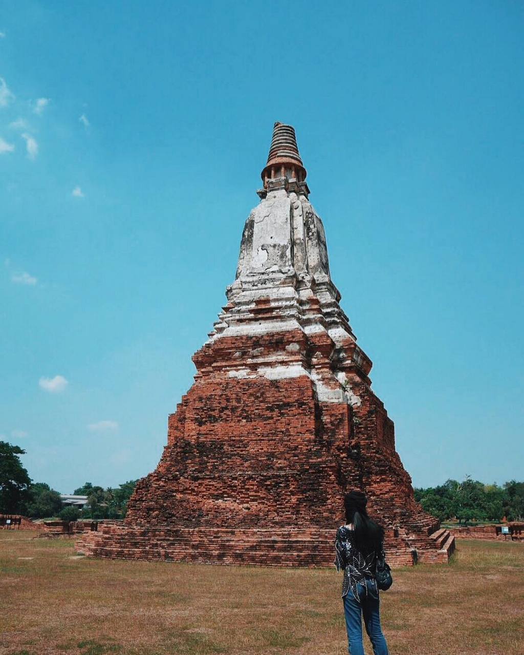 Ayutthaya thai history travel guide old temple photo tourist attractions