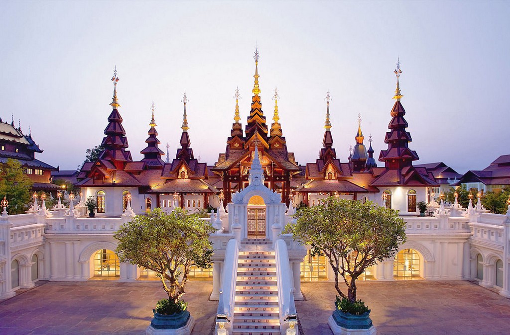 Wat Phra Singh -Chiang-Mai-Old-City-travel guides 3