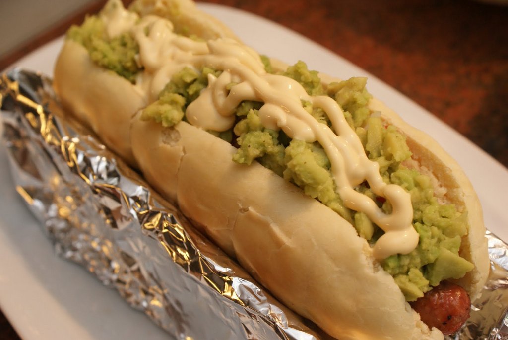 Simple hot dog, added guacamole and mayonnaise made famous completo in Chile Photo: dangermannskitchen