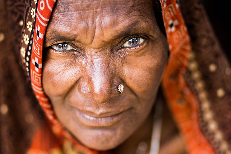 Elder woman From Varanasi Eyes-are-windows-of-the-soul6_