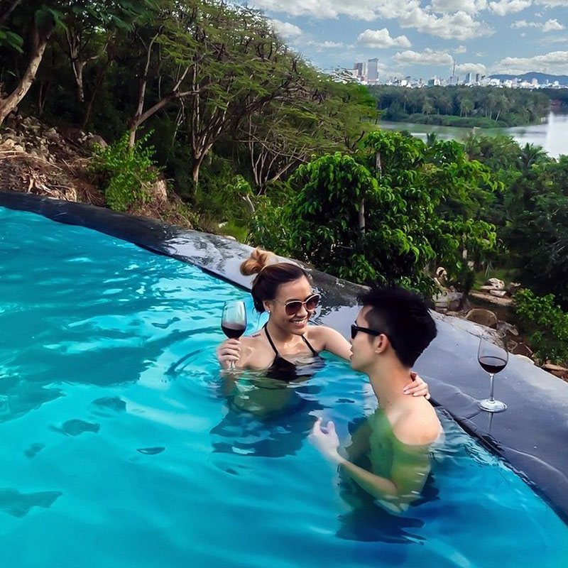 First hot mineral water park in Vietnam