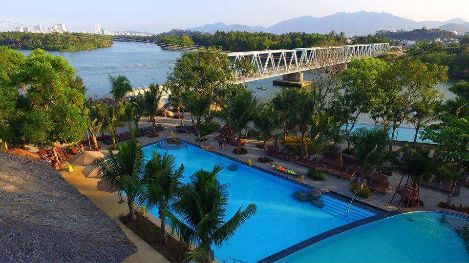 First hot mineral water park in Vietnam