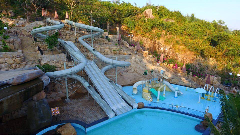 First hot mineral water park in Vietnam