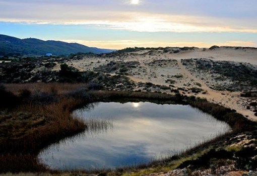 Heart-Shaped Lake, Portugal - httpworldtoptop.com