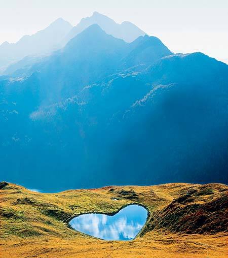 Heart-Shaped Lake, Switzerland - httpworldtoptop.com