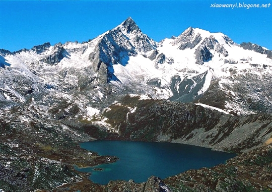 Heart-Shaped Lake,Tibet - httpworldtoptop.com