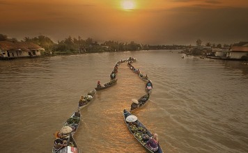 16+ stunning photos show the beauty of Lok Baintan floating market, Indonesia