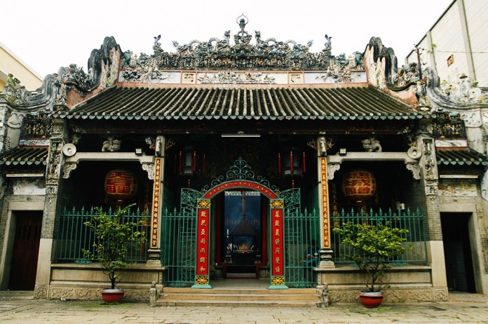 Thien hau pagoda ho chi minh city vietnam