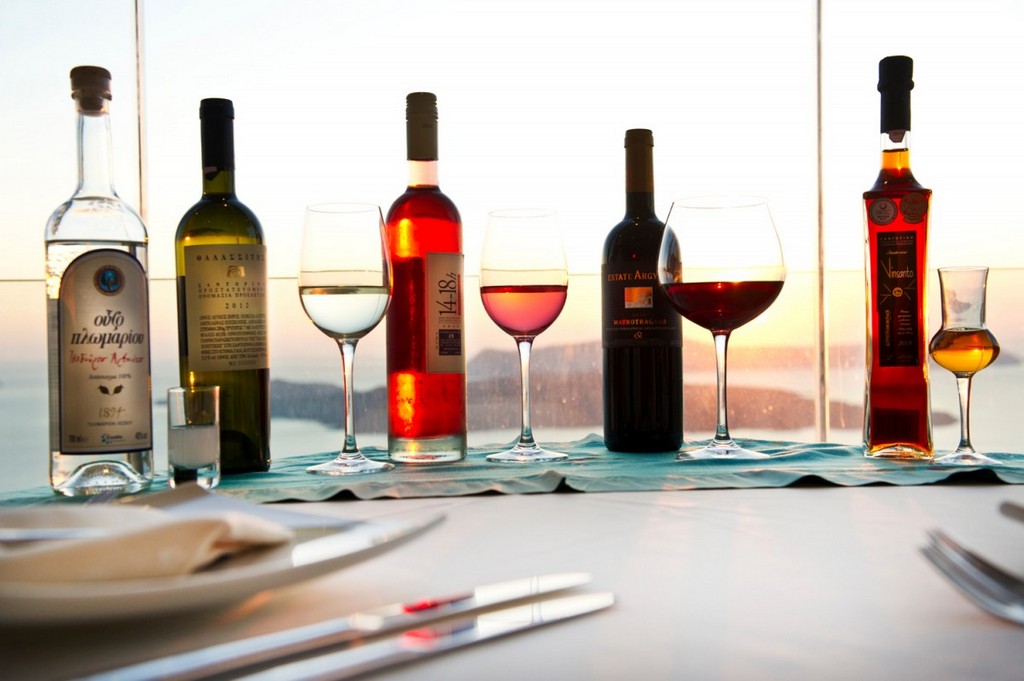 Wine-tasting Santorini - www.petitpalacesuites.gr