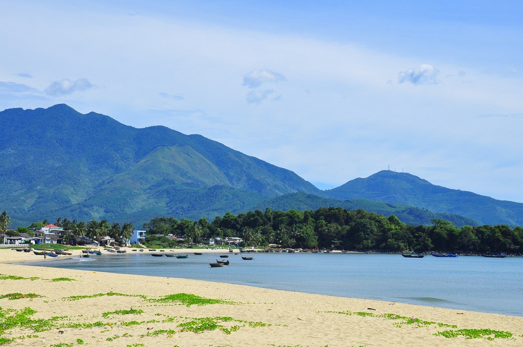 is famous for its clean and beautiful white sand, as well as the clear blue sea.