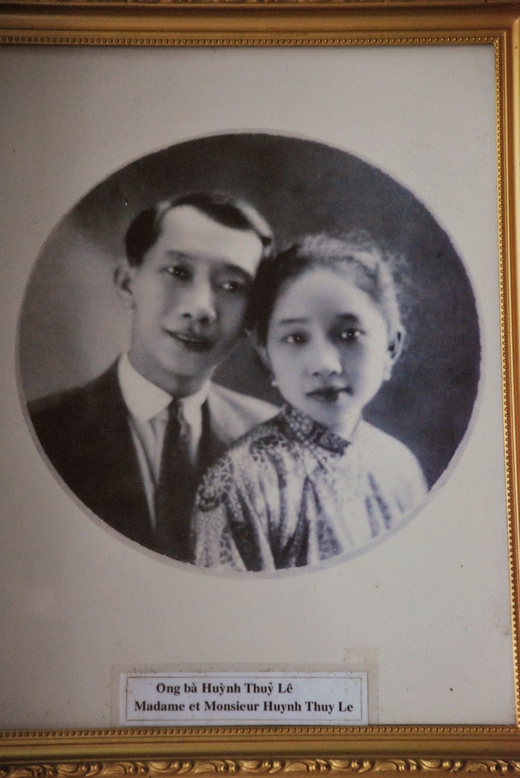 huynh thuy le and his wife dong thap travel guides 19