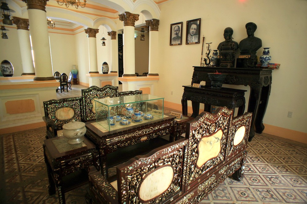 mansion of dark dude bac lieu travel guide 32