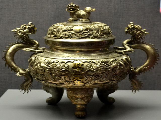 PRECIOUS ROYAL BELONGINGS of nguyen dynasty in Hue vietnam