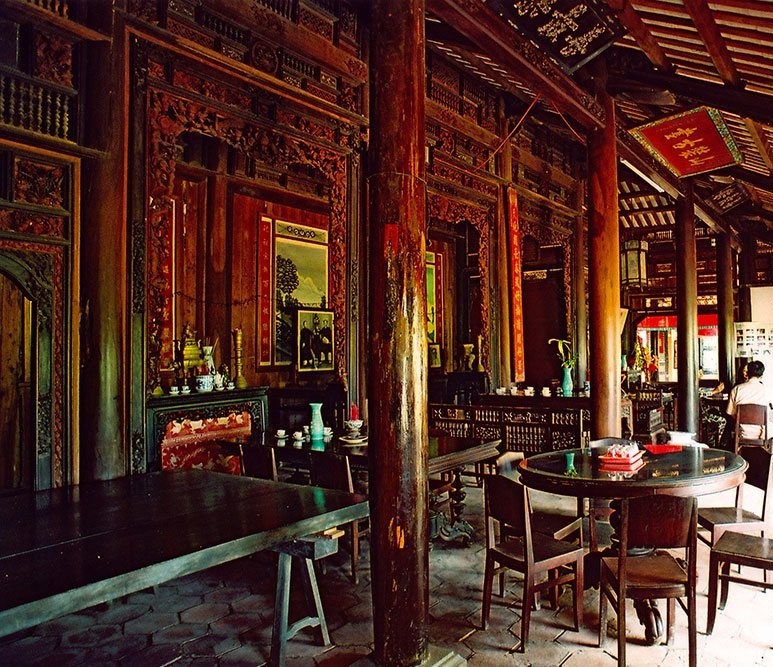 the Hundred-column House