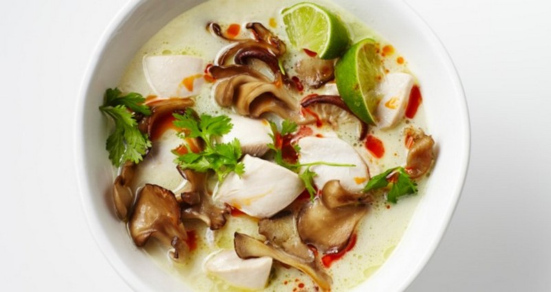 Tom Kha Gai (Thai Coconut Soup)