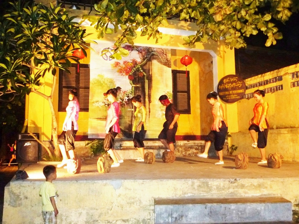 One night of traditional art in Hoi An Photo: tourdananggiare.net