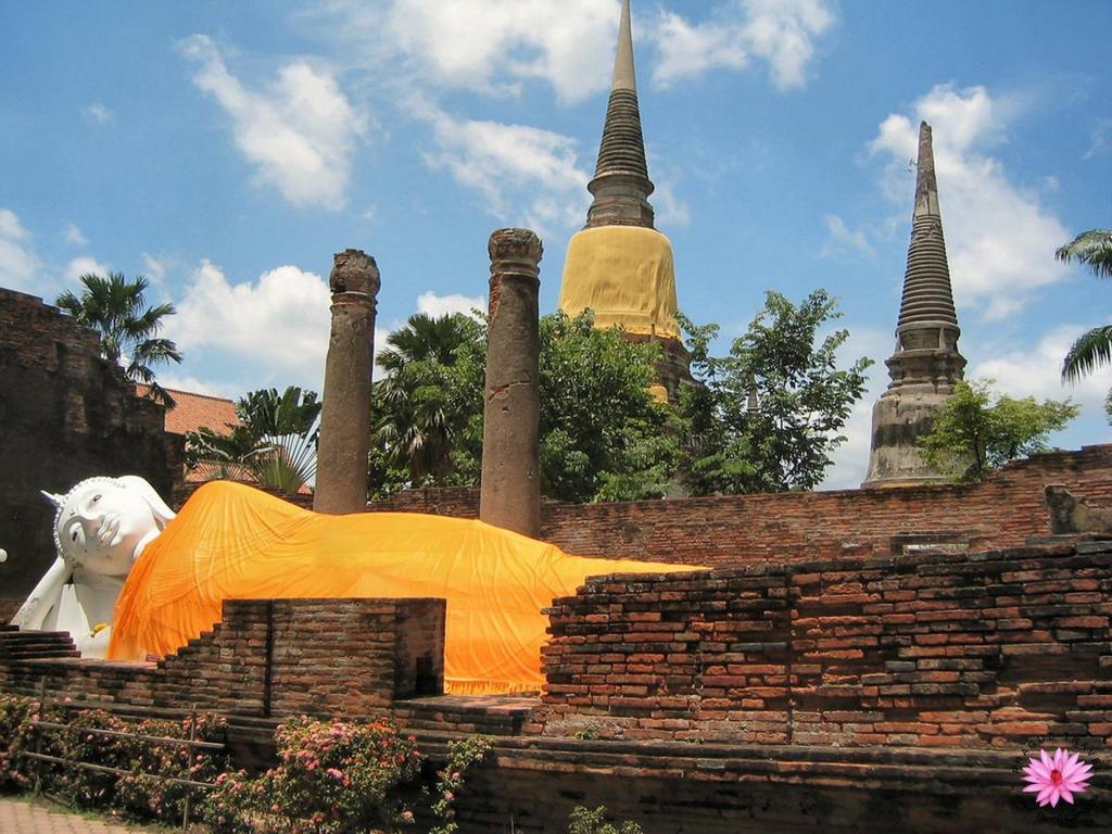 ayutthaya buddha thai history trip travel guide photo tourist attractions