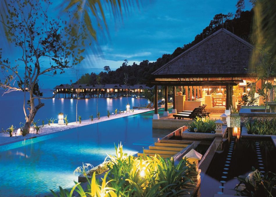 pangkor travel guide hotels