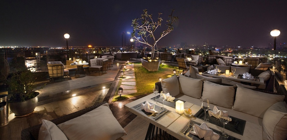 skyline-bar-hanoi vietnam