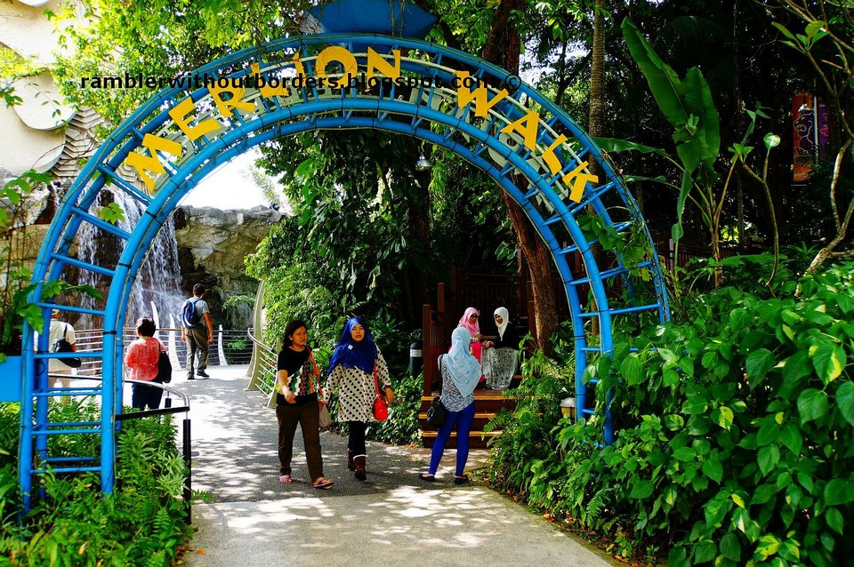 Entrance to Merlion Walk, Sentosa, Singapore