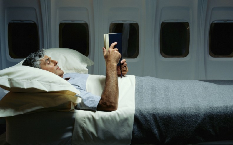 9 tips for a safe flight with airplanes (6)