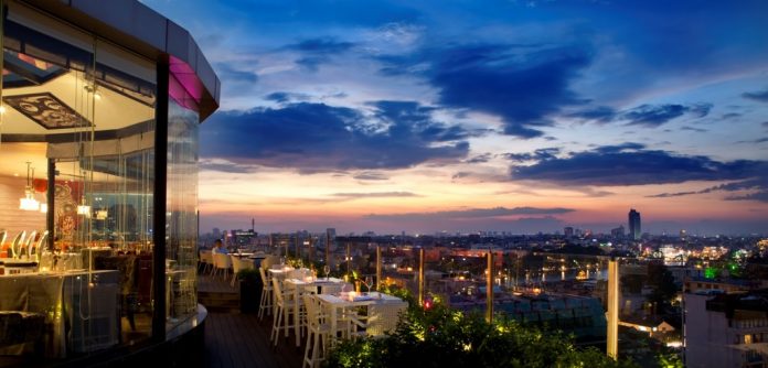Cielo 13 Sky Bar hanoi vietnam 3 Cielo 13 Sky Bar hanoi vietnam