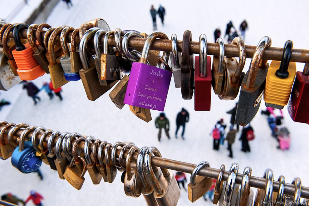 Love-padlocks-in-Ottawa-Canada Love locks around the world