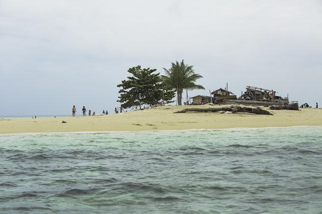 Tabbalanos island malaysia