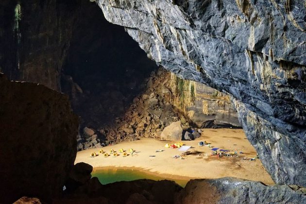 en cave phong nha ke bang national park adventure trip (1)