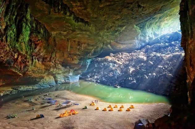 en cave phong nha ke bang national park adventure trip (1)