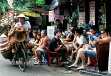 street vendor hanoi old quarter 2 hanoi travel guide autumn