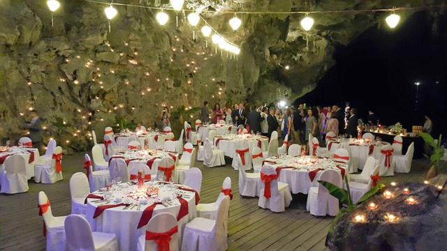 Have banquet in the cave dining halong  bay vietnam 2