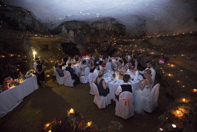 Have banquet in the cave dining halong  bay vietnam