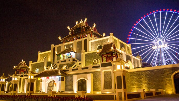 asia-park-sunwhell danang destinations at ngight