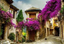 15+ most beautiful villages in the world Small Town In Provence, France