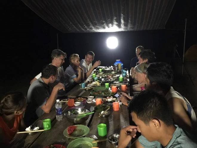 meals in son doong cave