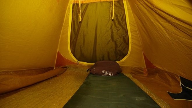 sleeping bags in son doong cave