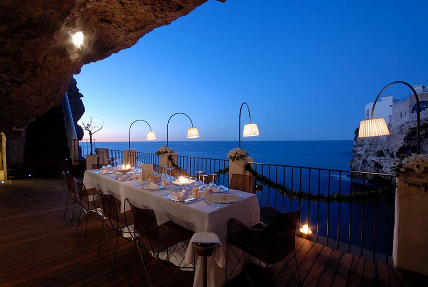stunning photos of italian-cave-restaurant-grotta-palazzese-polignano-mare 1