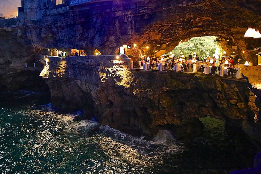 stunning photos of italian-cave-restaurant-grotta-palazzese-polignano-mare 1