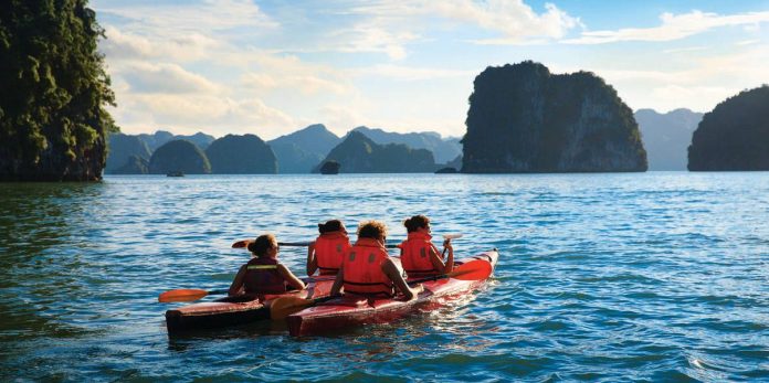 halong bay kayaking halong bay kayaking
