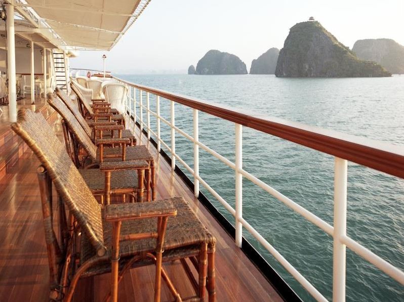 Emeraude Classic Cruise, luxury cruises, halong bay, vietnam 11