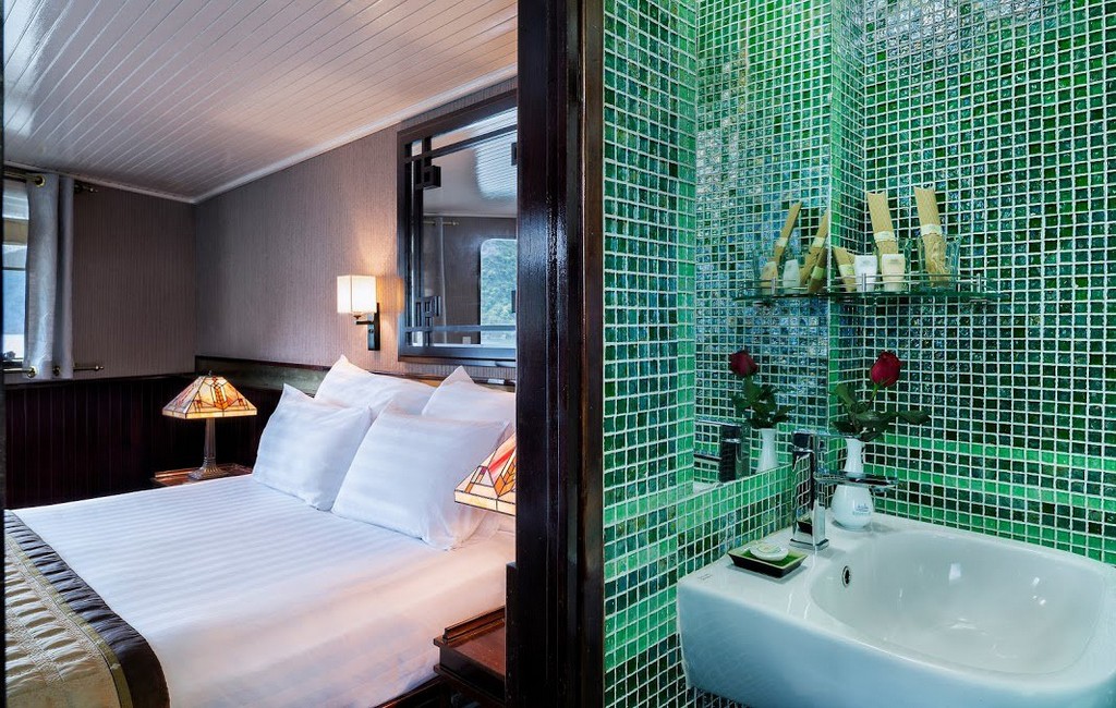 Emeraude Classic cruise, luxury cruises, halong bay, vietnam