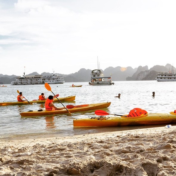 Emeraude Classic cruise, luxury cruises, halong bay, vietnam