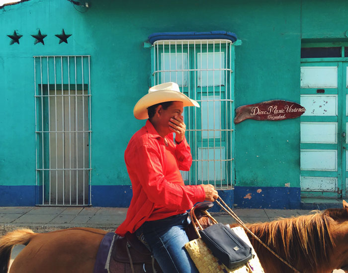 Street photography in Cuba through an iPhone lens (1)