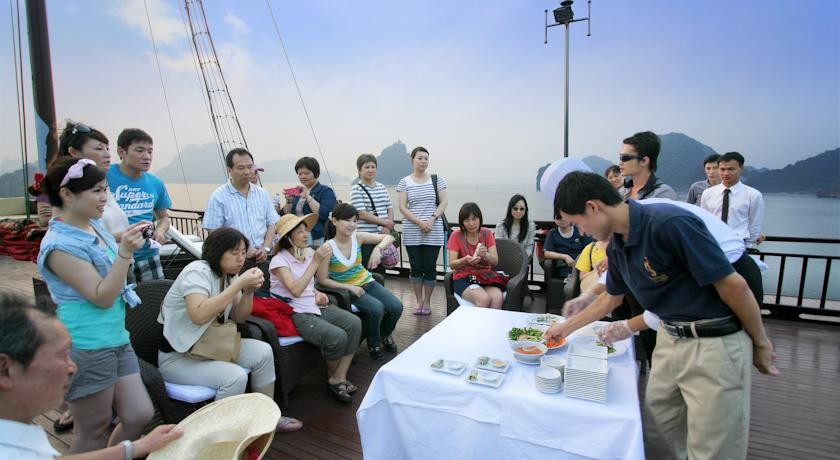 Syrena Cruises, luxury cruises, halong bay, vietnam