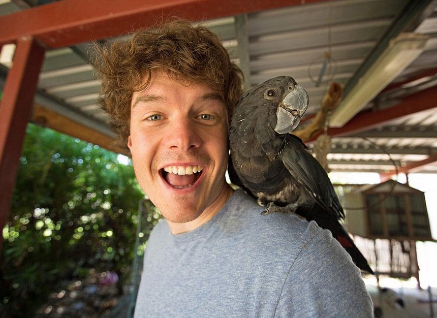 allan dixon master selfies with animals 1