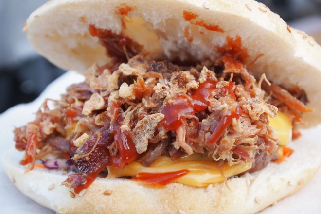 burger-travel trend 2016