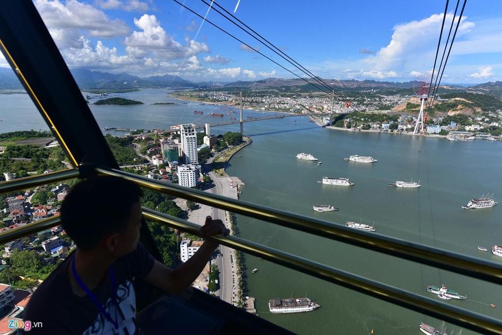 cable car, halong bay, vietnam